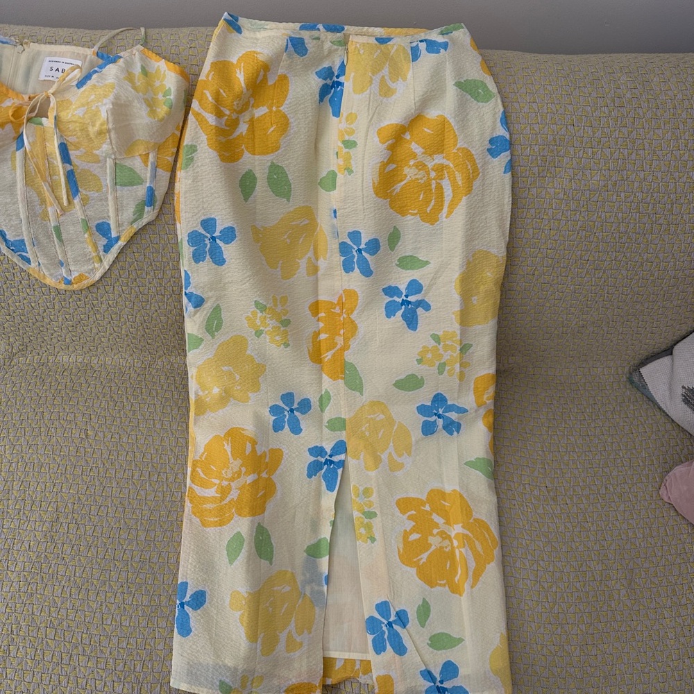 Sabo Skirt Yellow and Blue Floral Maxi Skirt & Corset Top S/M - Picture 3 of 8